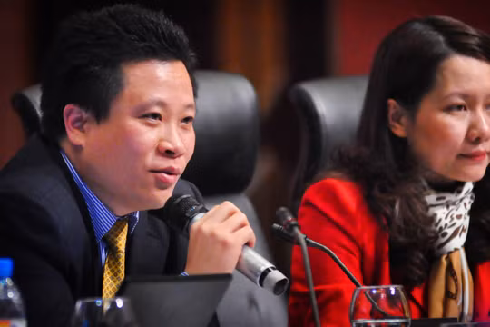 Hai bị cáo Hà Văn Thắm và Nguyễn Minh Thu. Ảnh VNE