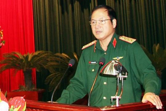 Thượng tướng Phương Minh Hòa. 