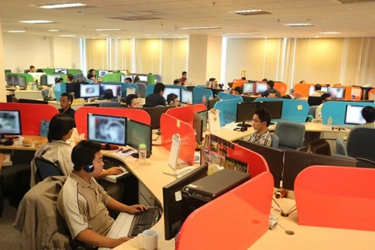 Năm 2015 cả nước có gần 19.300 doanh nghiệp đang hoạt động kinh doanh, phân phối sản phẩm, dịch vụ CNTT với gần 102.000 lao động. Ảnh minh hoạ: Internet