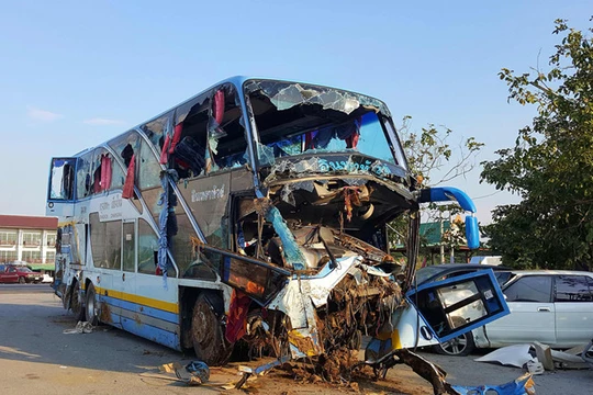 Tai nạn xe khách hai tầng - Ảnh: Lam Yên