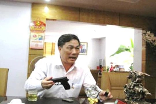 “Bầu” Đệ. Ảnh báo Giáo dục