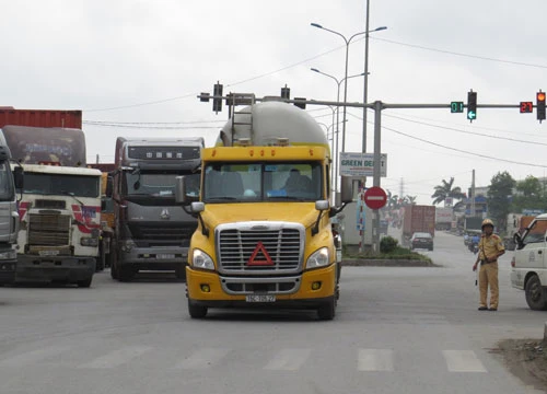 Doanh thu đường cao tốc Hà Nội - Hải Phòng sẽ tăng mạnh do hạn chế phương tiện lưu thông trên Quốc lộ 5 Ảnh: Trọng Đức