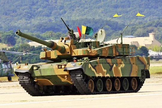 Video tăng đắt nhất châu Á K2 Black Panther nhả đạn diệt mục tiêu 