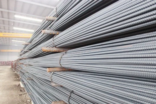 Thép Trung Quốc “lách luật” – Bộ tài chính đề xuất đánh thuế