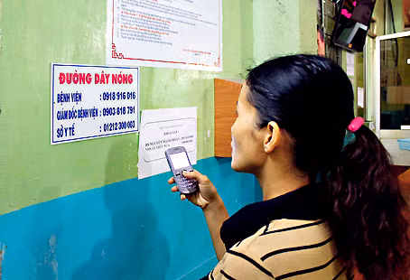 VP Bộ gọi nhiều đường dây nóng bệnh viện không ai nghe