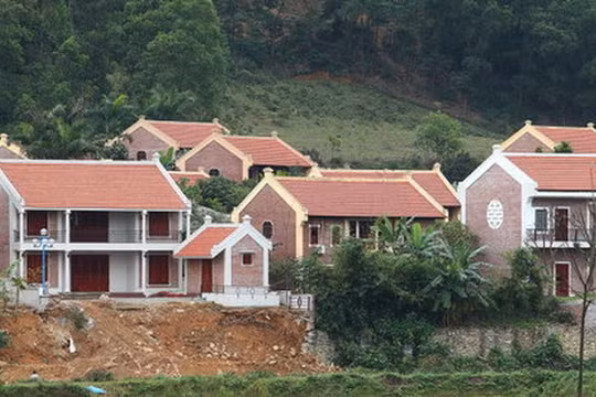 Huyện Ba Vì nhận “bỏ lọt” vụ gần 60 “điền viên thôn” xây trái phép trong giai đoạn chuyển giao nhiệm kỳ - Ảnh: NGUYỄN KHÁNH