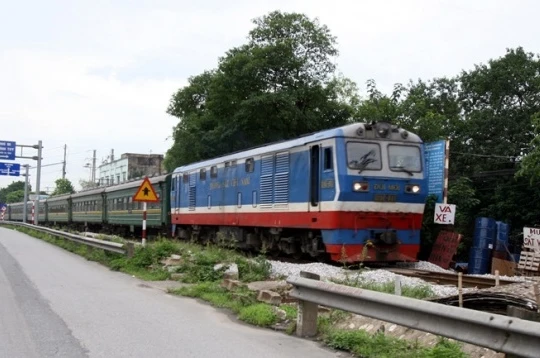 Tổng công ty Đường sắt cũng yêu cầu các đơn vị liên quan dừng toàn bộ việc khảo sát toa xe cũ. Ảnh: Giang Huy