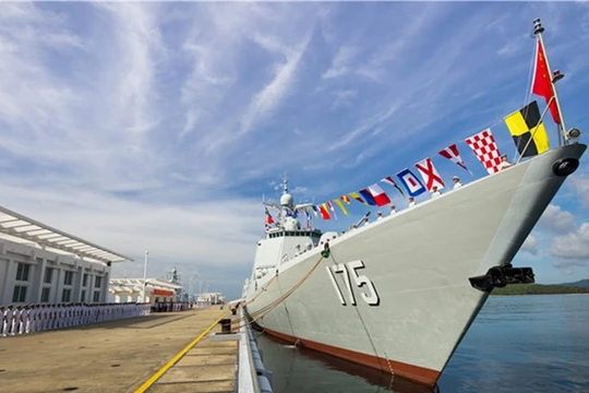 Trung Quốc g ia tăng quân sự hóa biển Đông