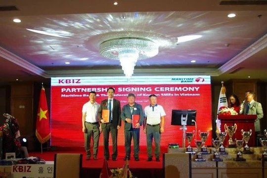 Lãnh đạo hai bên tham gia ký kết. (Nguồn: Maritime Bank)