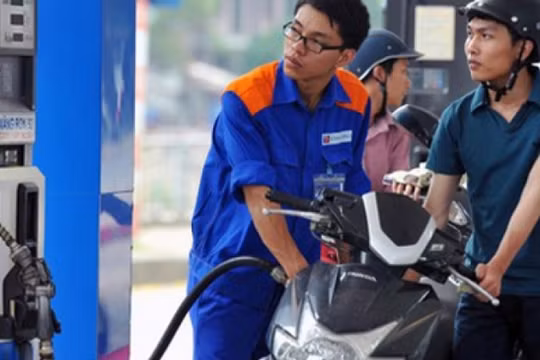 Không giảm giá xăng, chỉ giảm giá dầu ! 