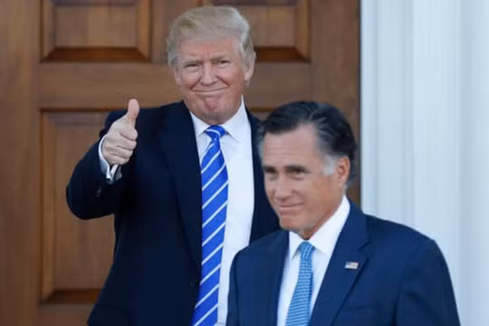 Ngày 19/11/2016, Tổng thống đắc cử Donald Trump gặp ông Willard Mitt Romney, ứng cử viên Tổng thống Mỹ Đảng Cộng hòa năm 2012.