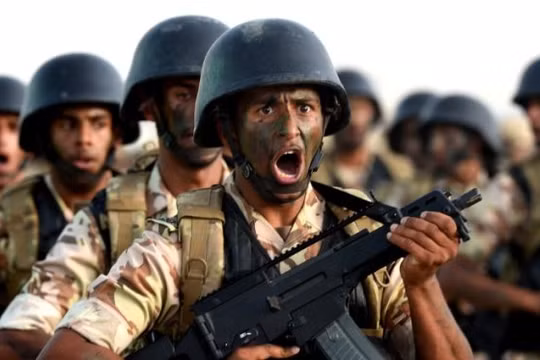 Đặc nhiệm Saudi Arabia tập trận tại Riyadh - Ảnh: CNN