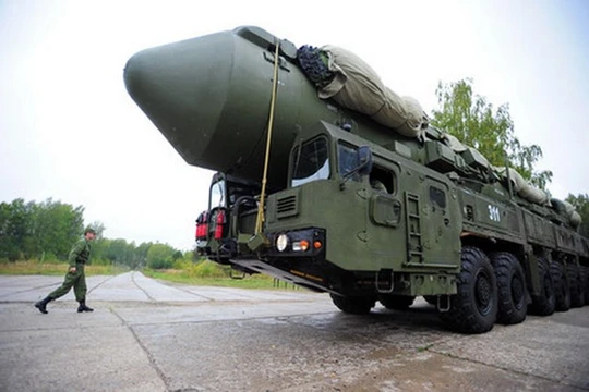Tên lửa đạn đạo liên lục địa tối tân RS-26 Rubezh của Quân đội Nga. (Nguồn: Ria Novosti)