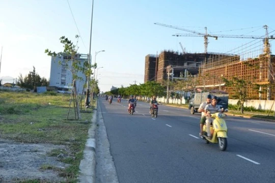 Nhà chức trách phát hiện 137 lô đất ở các khu vực ven biển Đà Nẵng đã rơi vào tay người Trung Quốc.