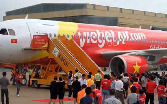 Một giám đốc sàm sỡ 4 nữ tiếp viên trên cùng chuyến bay