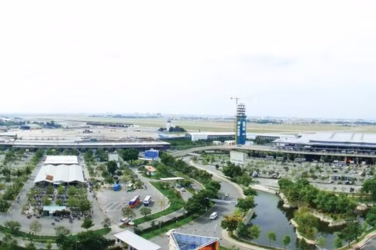 Cảng hàng không quốc tế Tân Sơn Nhất do ACV quản lý, khai thác