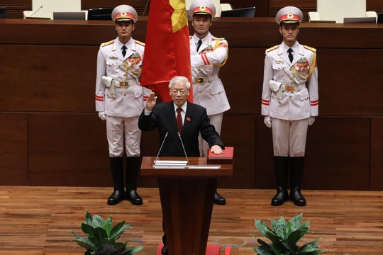 Chủ tịch nước Nguyễn Phú Trọng tuyên thệ nhậm chức. Ảnh VGP/Nhật Bắc