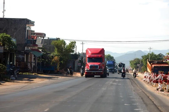 Hầu hết các dự án thành phần mở rộng Quốc lộ 1 vừa được Kiểm toán Nhà nước thực hiện kiểm toán đều ít nhiều dính hằn lún vệt bánh xe.