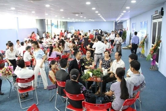 Họp các nhà phân phối của Công ty Trường Giang.