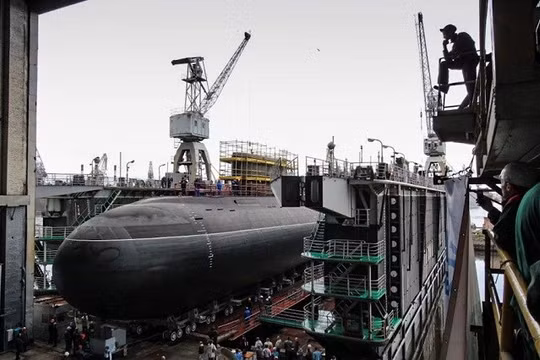 (Nguồn: navyrecognition.com)