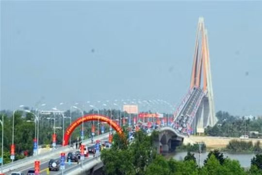 Phê chuẩn nhân sự tỉnh Bến Tre