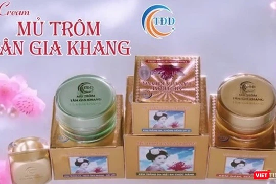 Sản phẩm cream mủ trôm Tân Gia Khang bị buộc thu hồi. 