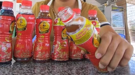 "Xử" xong vụ NumbeOner "có ruồi", Dr. Thanh của Tân Hiệp Phát lại...có cặn