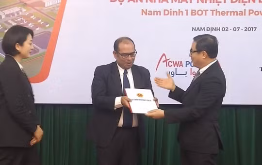 Trao Giấy chứng nhận đăng ký đầu tư cho dự án Nhà máy nhiệt điện BOT Nam Định 1 