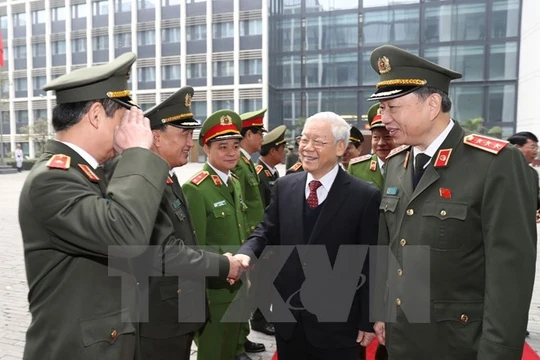 Tổng Bí thư Nguyễn Phú Trọng và Bộ trưởng Bộ Công an Tô Lâm với các đại biểu dự hội nghị. Ảnh: TTXVN