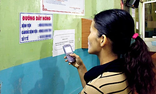 Kỷ luật 62 cán bộ y tế: Đường dây nóng đã “nóng” thực sự ?