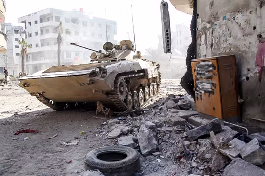 Quân đội Syria dốc lực tấn công dưới bão lửa trực thăng Nga