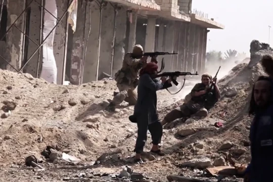 Lực lượng chiến binh IS tấn công Deir Ezzor