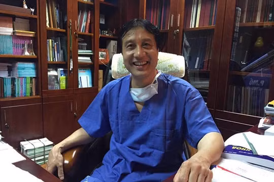 Giáo sư Trịnh Hồng Sơn - Phó giám đốc Bệnh viện Việt Đức 