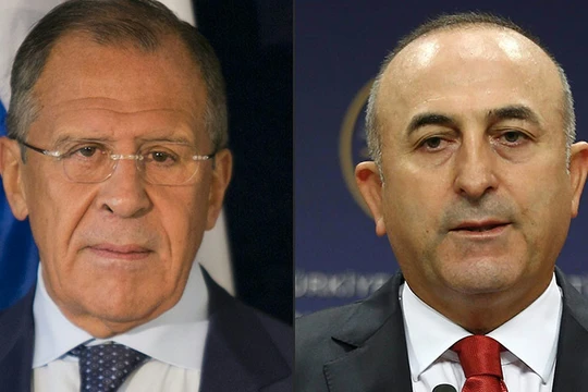 Ngoại trưởng Nga Sergei Lavrov và Ngoại trưởng Thổ Nhĩ Kỳ Mevlut Cavusoglu