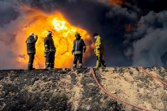 Máy bay lạ tấn công phiến quân IS ở Libya 