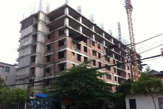 Hà Nội: Cảnh báo đặc biệt loạt chung cư “đội sổ” về tiến độ