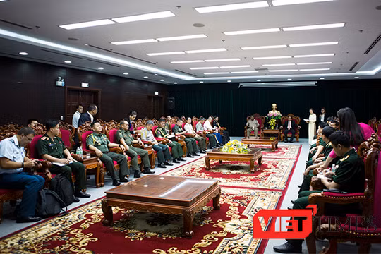 Đoàn tùy viên các nước tại buổi đón tiếp của UBND TP Đà Nẵng.