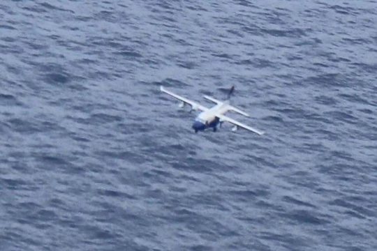 Tuần thám Casa 212 đang bay trên vùng biển Bạch Long Vỹ (Hải Phòng) - Đây là hình ảnh cuối cùng của máy bay này trước khi rơi xuống biển.