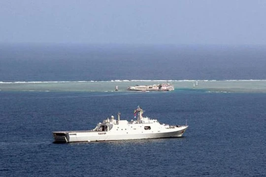 Tàu Trung Quốc tham gia một cuộc tập trận trên Biển Đông. 