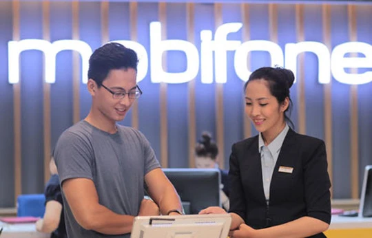 Bộ TT&TT báo cáo Thủ tướng cho MobiFone vận dụng cơ chế tiền lương như Viettel