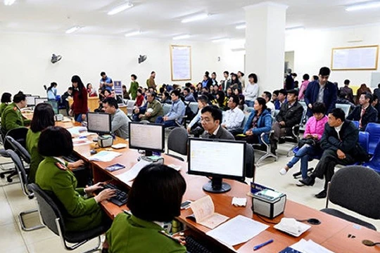 Tới đây, các tổ chức sẽ trả phí khi khai thác cơ sở dữ liệu quốc gia về dân cư. Ảnh: ITN