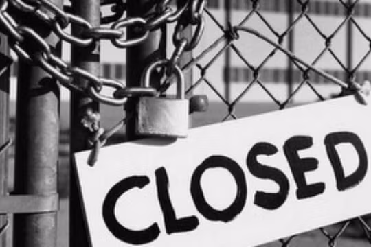 Ngừng hoạt động 1 năm, DN sẽ bị thu hồi giấy phép