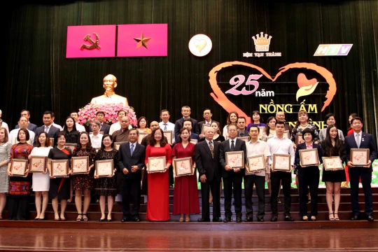 Hội bảo trợ bệnh nhân nghèo TP HCM kỷ niệm 25 năm ngày thành lập và 12 năm HDBank đồng hành cùng hội 