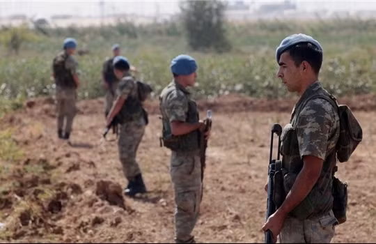 Quân đội Thổ Nhĩ Kỳ đưa quân tràn sang đất Syria tạo "vùng đệm"