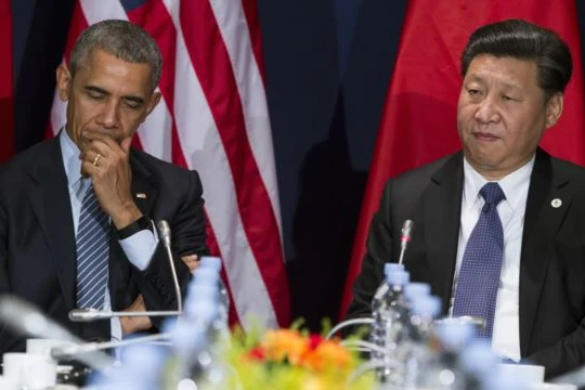 Tổng thống Mỹ Barack Obama gặp Chủ tịch Trung Quốc Tập Cận Bình bên lề hội nghị COP 21 ở Paris, ngày 30.11.2015.