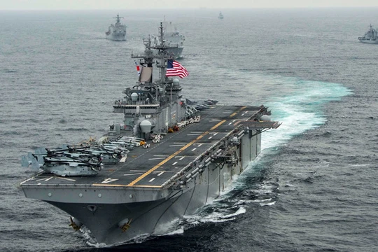 Tàu đổ bộ tấn công cỡ lớn của Mỹ vừa có mặt tại Biển Đông