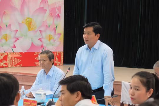 Bí thư Đinh La Thăng tại cuộc họp - Ảnh: Trung Hiếu