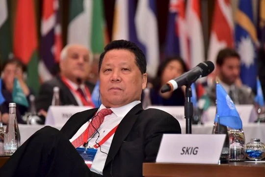 Tỷ phú Trung Quốc đưa hối lộ