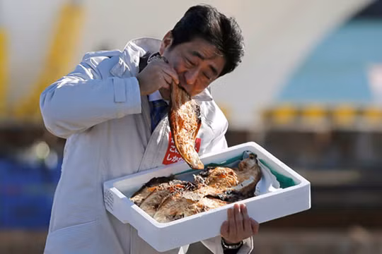 Tin tức 24h: Biển Đông nóng cuộc chiến chặt “lưỡi bò”; Bộ trưởng “ra oai” với đường ống; Thủ tướng quý công nhân hơn cử nhân; Thủ tướng Nhật chọn cá; Syria, chiến sự có xu hướng lan rộng