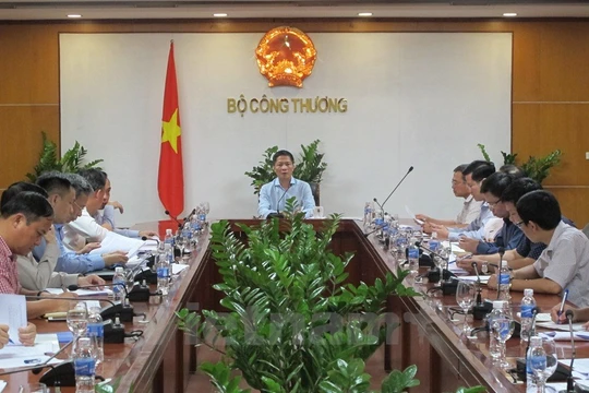 Bộ trưởng Trần Tuấn Anh họp xử lý các dự án không hiệu quả. Ảnh TTXVN